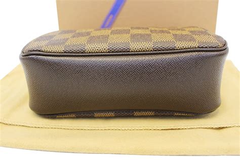 louis vuitton cosmetic pouch size|Louis Vuitton truth makeup pouch.